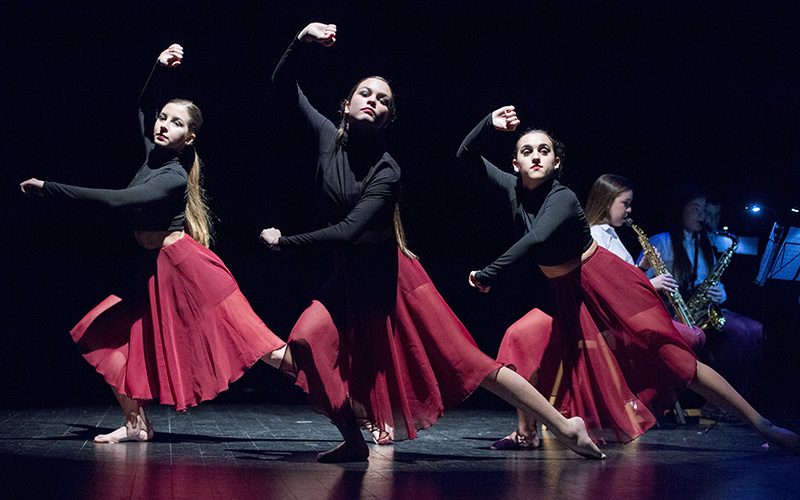 Danza, baile y música forman parte de nuestra educación